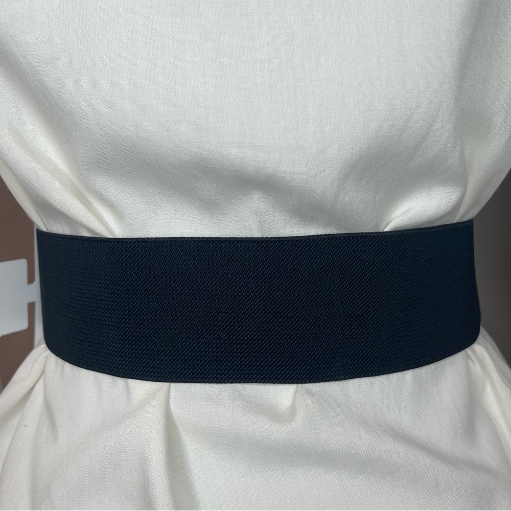 Black PU leather gold tone buckle with rhinestone details elastic waistband belt - Picture 4 of 9